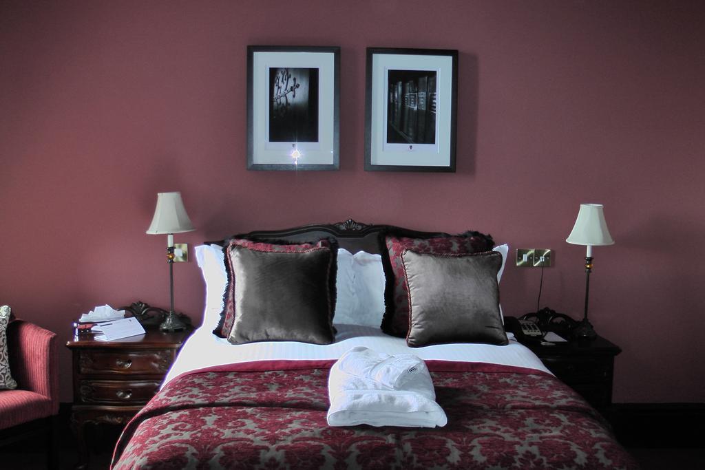 Peckforton Castle Tarporley Δωμάτιο φωτογραφία