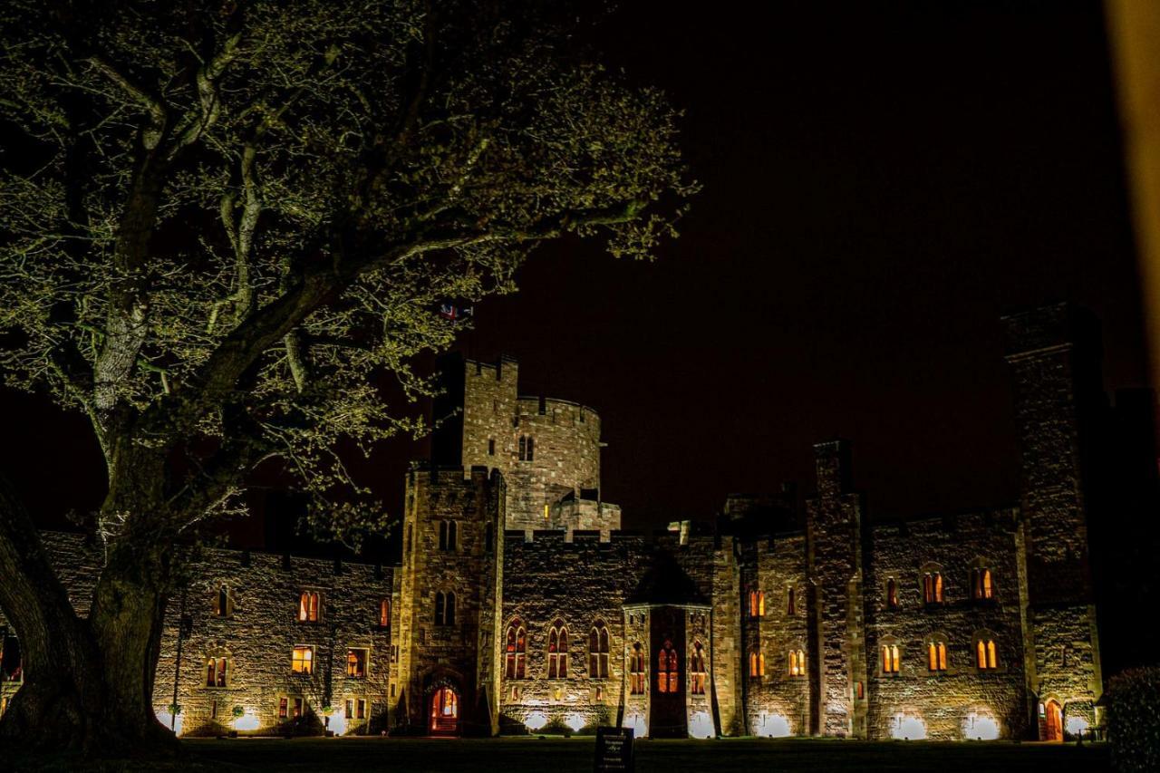 Peckforton Castle Tarporley Εξωτερικό φωτογραφία